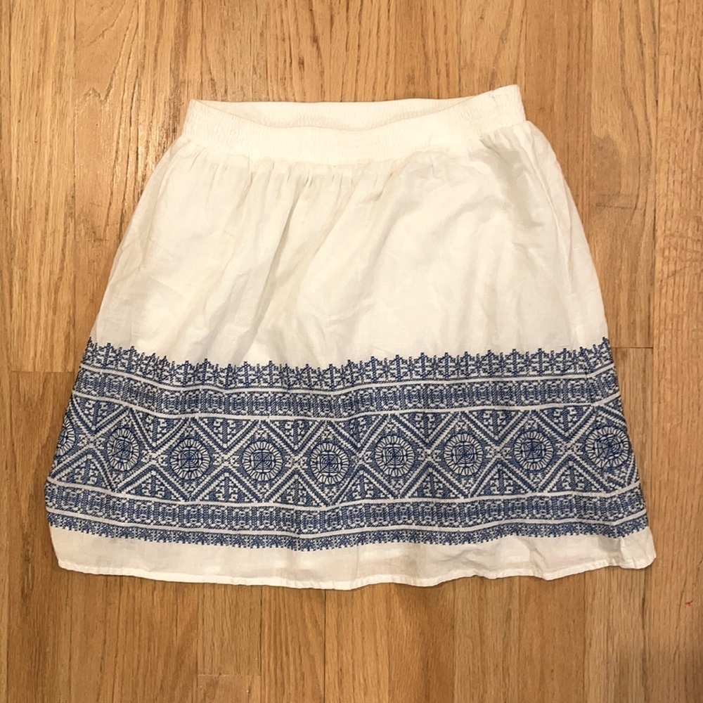 NWOT Forever 21 white and blue high waisted skirt
